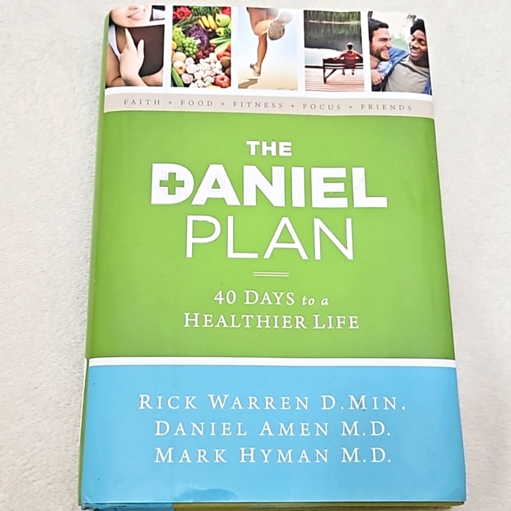 The Daniel Plan 40 Days to a Healthier Life Chapter Book.